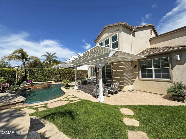 4950 Via Aurora, Newbury Park CA: https://media.crmls.org/mediaz/ad78f107-b4bf-4c00-a6fb-d99bdd63e134.jpg