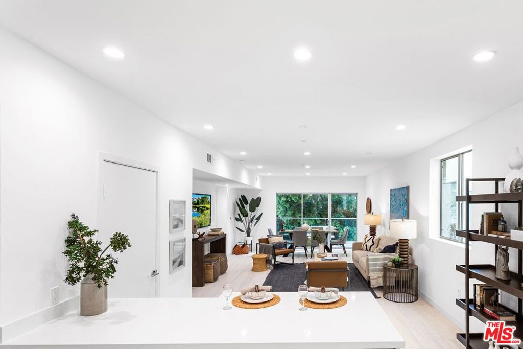 11620 Chenault Street #302