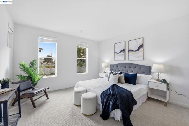 4463 Hyde Cmn, Fremont CA: https://media.crmls.org/mediaz/ad7b154a-c256-4e63-b399-254a12ad57ac.jpg