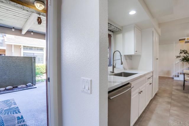 Detail Gallery Image 23 of 36 For 17489 Ashburton Rd, San Diego,  CA 92128 - 3 Beds | 2/1 Baths