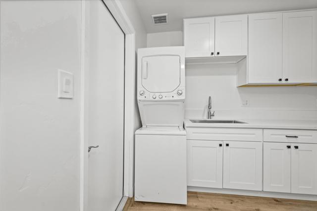 6979 81 Amherst, San Diego CA: https://media.crmls.org/mediaz/ad7bd2a1-f82b-4b6d-8bb9-6010f84282ee.jpg