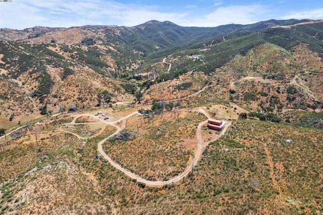 11821 Del Puerto Canyon Rd, Livermore CA: https://media.crmls.org/mediaz/ad7c11d8-4abf-4f48-9901-dacd6635bff6.jpg