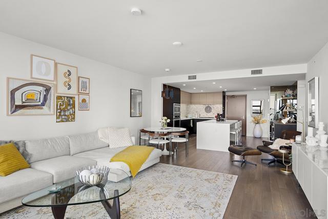 1388 Kettner Blvd, San Diego CA: https://media.crmls.org/mediaz/ad7c6bf0-58d3-4cc8-980b-e990d5ef021b.jpg