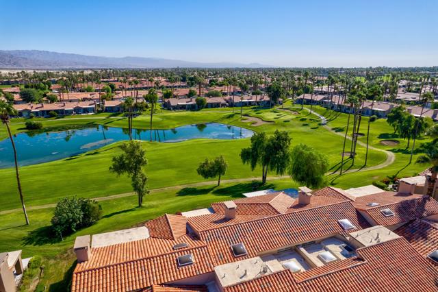 38348 Zinnia E Lane, Palm Desert CA: https://media.crmls.org/mediaz/ad7d39b8-d5b3-4f85-9394-41dd1a2da78e.jpg