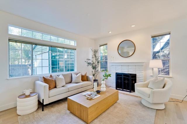 827 Creekside Place, Santa Clara CA: https://media.crmls.org/mediaz/ad7e31bc-ceb3-4d55-9f68-a2948fa4fbb3.jpg