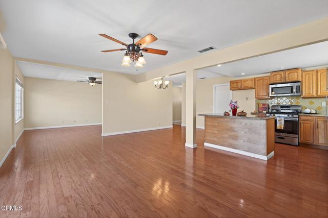 Detail Gallery Image 13 of 53 For 3601 Schooner Walk, Oxnard,  CA 93035 - 3 Beds | 2 Baths