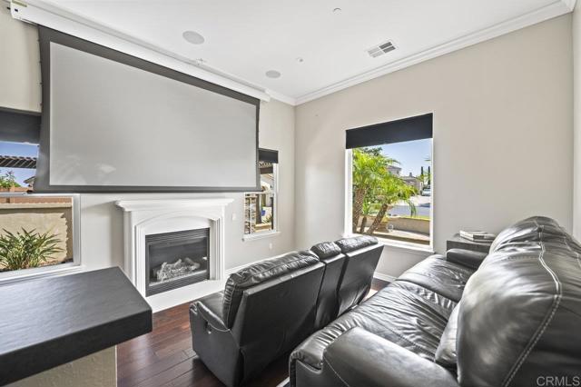 Detail Gallery Image 19 of 75 For 1717 Playa Vista, San Marcos,  CA 92078 - 4 Beds | 4 Baths