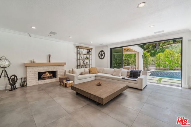 23180 Park Blanco, Calabasas CA: https://media.crmls.org/mediaz/ad7ebc89-ed6f-4bcf-b507-92e5366359ed.jpg
