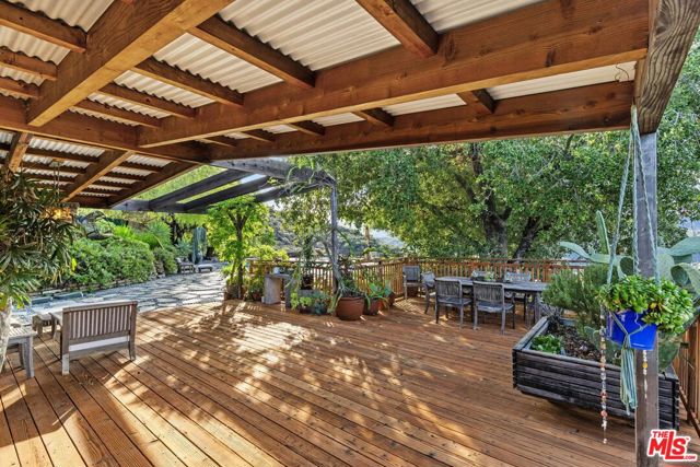 1551 Penny Road, Topanga CA: https://media.crmls.org/mediaz/ad7f55dc-653d-409f-abc0-beb8c92a432e.jpg