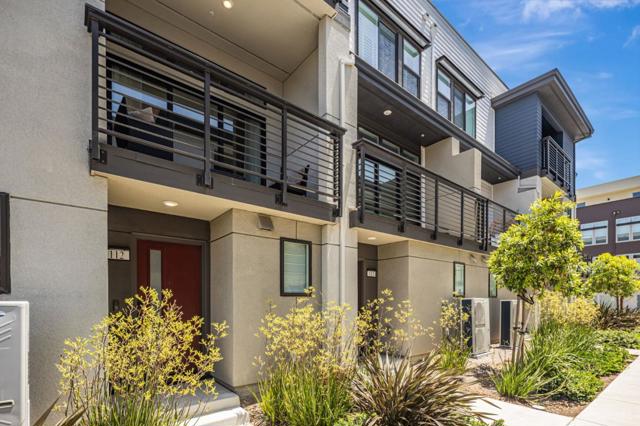 112 Waters Park Circle, San Mateo CA: https://media.crmls.org/mediaz/ad7fdda3-7ebe-42eb-a238-dbe908feac19.jpg