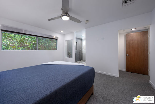 588 E San Lorenzo Road #204, Palm Springs, CA 92264