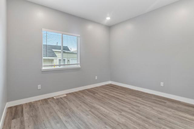 207 E San Luis Street, Salinas CA: https://media.crmls.org/mediaz/ad825d18-6d95-464a-be90-84bd16c8667c.jpg