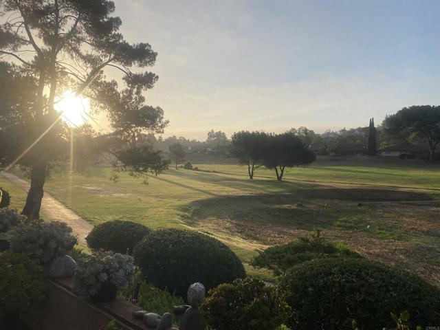 17788 Caminito Balata, San Diego CA: https://media.crmls.org/mediaz/ad828f88-5f86-41b3-9531-68fbc41eb899.jpg