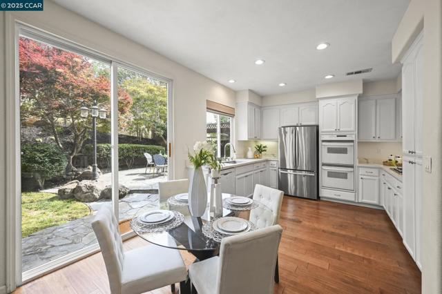 120 Woodcrest Dr, San Ramon CA: https://media.crmls.org/mediaz/ad845f9f-468f-4084-a2fe-c19e450386e6.jpg