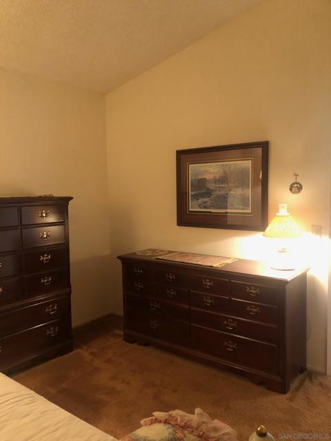 2552 Wind River Rd, El Cajon CA: https://media.crmls.org/mediaz/ad85338d-e0c5-412b-be98-2be7049465b0.jpg