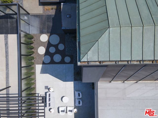1100 Paso Alto Drive, Pasadena CA: https://media.crmls.org/mediaz/ad85a332-9480-4d1c-a0fb-b24837ba06b7.jpg