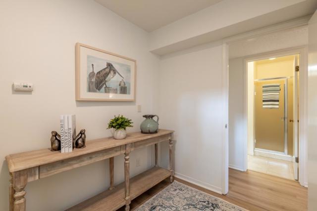 56 Skyline Crest Drive, Monterey CA: https://media.crmls.org/mediaz/ad85a726-13ea-4b3f-8338-d23410d91ed6.jpg