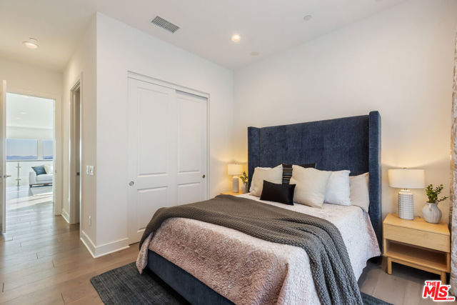 20668 W Hummingbird Court, Porter Ranch CA: https://media.crmls.org/mediaz/ad85c4ca-457b-427d-9042-2224665c7341.jpg