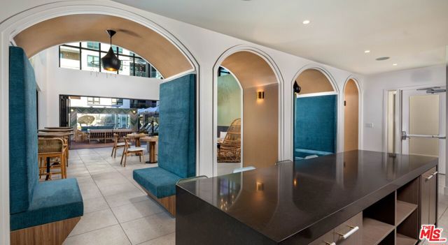 1340 S Hill Street, Los Angeles CA: https://media.crmls.org/mediaz/ad87e397-2351-4cbf-b3a6-6b9ecbe9eea6.jpg