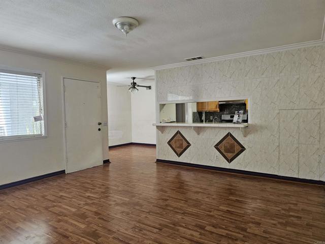 Detail Gallery Image 3 of 12 For 13921 Parkway Dr #68,  Garden Grove,  CA 92843 - 3 Beds | 2 Baths