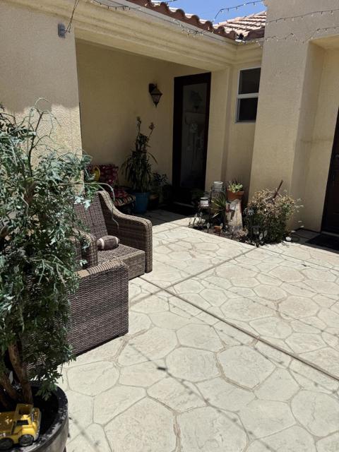 42276 Revere Street, Indio CA: https://media.crmls.org/mediaz/ad880d7f-2b96-4dd0-bd7e-650ec37f8b8b.jpg