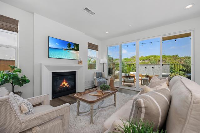 3002 Villeta Ave, Carlsbad CA: https://media.crmls.org/mediaz/ad889618-330e-43ab-a93a-ef287781ad76.jpg