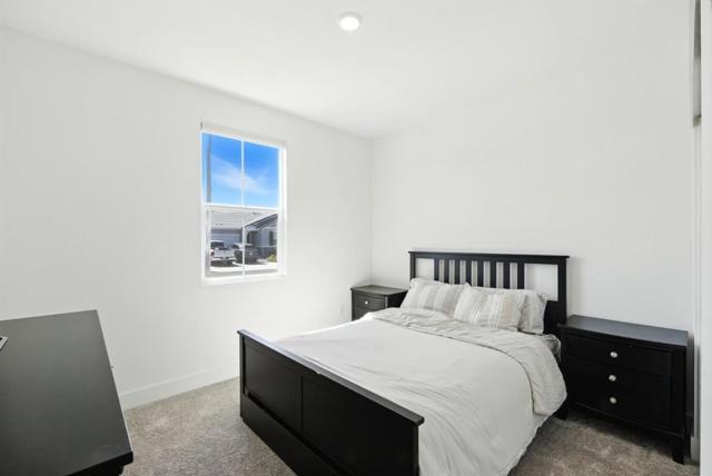 1900 Lotus Court, Hollister CA: https://media.crmls.org/mediaz/ad88bc23-f784-4edd-a2a2-f6389b5fe33e.jpg