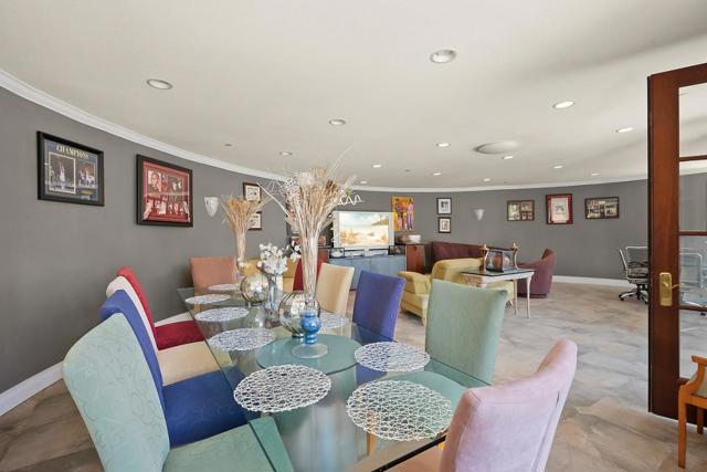 16840 Cypress Way, Los Gatos CA: https://media.crmls.org/mediaz/ad897641-0527-467a-bc91-98a66c6dd499.jpg