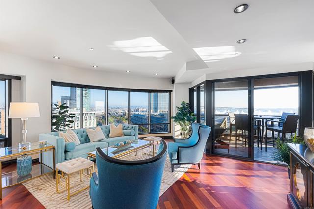 200 Harbor Dr, San Diego CA: https://media.crmls.org/mediaz/ad8992d6-3d79-403c-a7df-7d696a025ac9.jpg