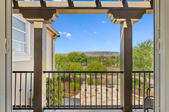 1405 Lakeview Court, San Martin CA: https://media.crmls.org/mediaz/ad8a08cc-ad1e-4dcb-9cea-8a0aa4d9eba1.jpg