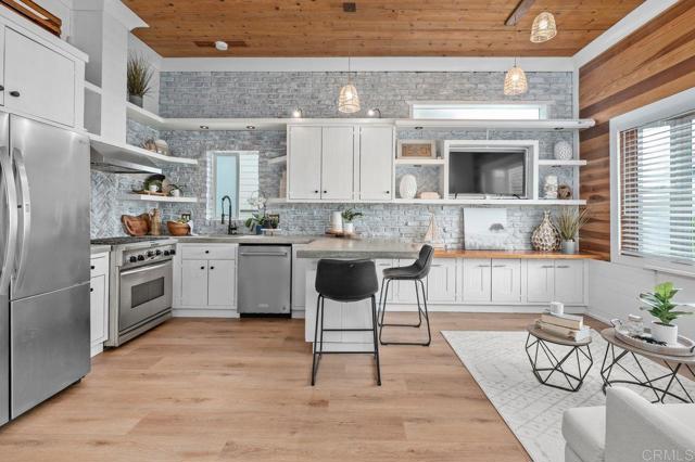 159 W Diana, Encinitas CA: https://media.crmls.org/mediaz/ad8b7d8e-e2b2-401c-88f1-f5094a9b5d22.jpg