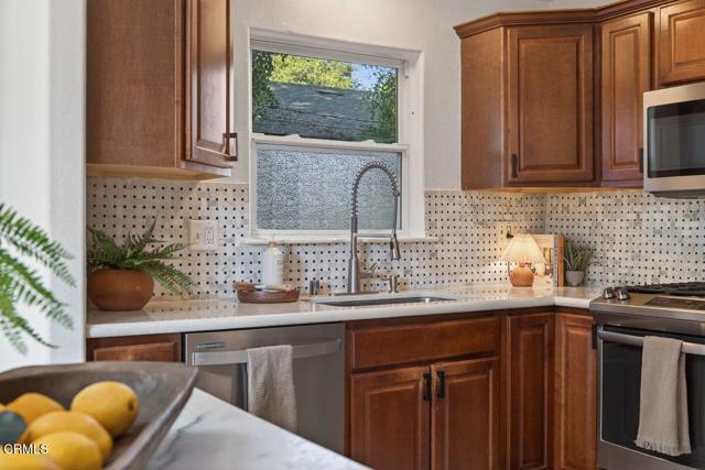 Detail Gallery Image 23 of 48 For 143 N Poli St, Ojai,  CA 93023 - 2 Beds | 2 Baths