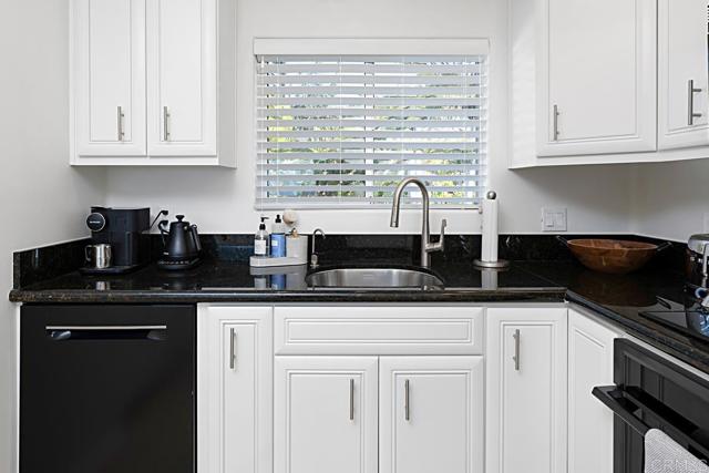 Detail Gallery Image 19 of 34 For 155 15th St #21,  Del Mar,  CA 92014 - 1 Beds | 1 Baths