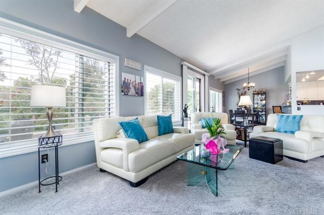 Detail Gallery Image 2 of 16 For 1165 Santa Helena Park Ct, Solana Beach,  CA 92075 - 2 Beds | 2/1 Baths