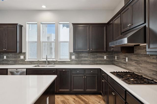5813 Huntley Ave, Dublin CA: https://media.crmls.org/mediaz/ad8f7baf-4841-458f-806b-b96591057cac.jpg