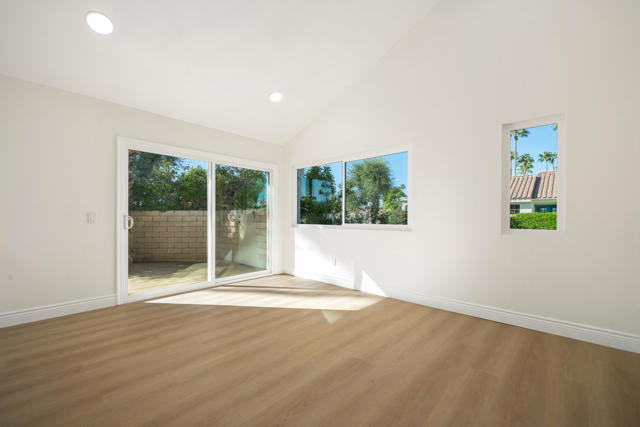 77787 Saint Croix Drive, Palm Desert CA: https://media.crmls.org/mediaz/ad8f8722-6425-4aa5-a8ef-1ea9616f4ce9.jpg
