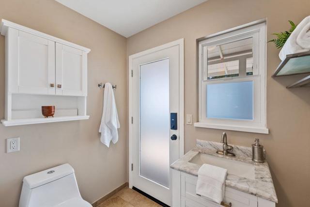 33 Aqua View Drive, Watsonville CA: https://media.crmls.org/mediaz/ad8fd137-b087-4c0c-87ad-abe2d24cd1ed.jpg