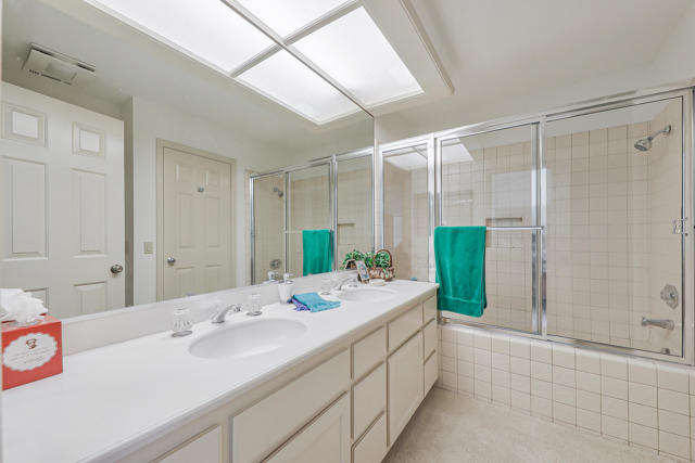 86 Palomino Circle, Palm Desert, CA 92211