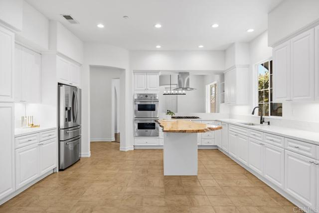 Detail Gallery Image 6 of 22 For 1453 Ranch Rd, Encinitas,  CA 92024 - 4 Beds | 2 Baths