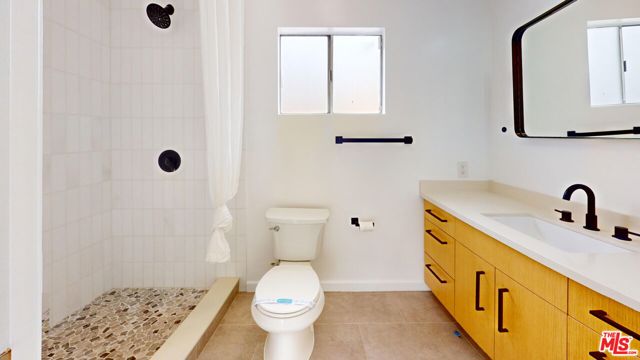 2032 W 80th Street, Los Angeles CA: https://media.crmls.org/mediaz/ad920360-b714-4e8d-b241-e3e2bdff7af2.jpg