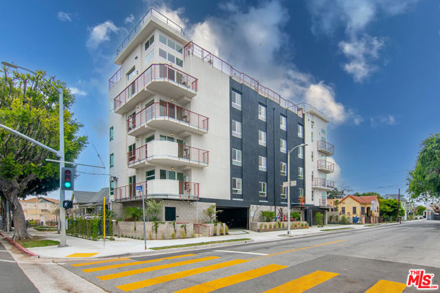 321 S Fickett Street, Los Angeles CA: https://media.crmls.org/mediaz/ad9260fd-8337-4c0e-ae07-cfbcc64fe8e4.jpg