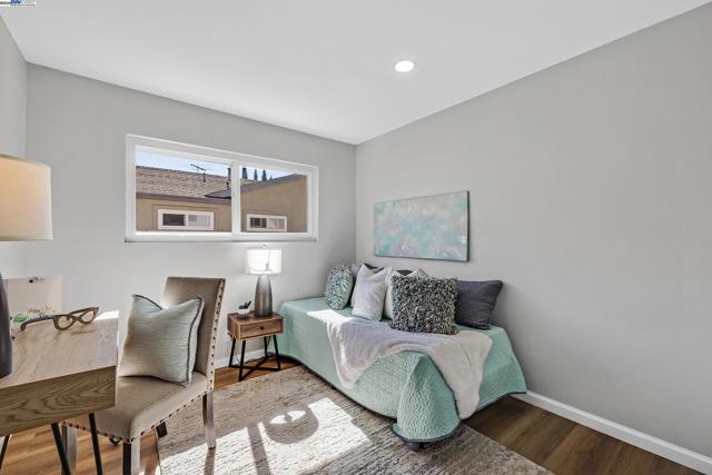 1942 Sherman Dr, Union City CA: https://media.crmls.org/mediaz/ad949c61-5fca-4345-8033-dd3247a38012.jpg