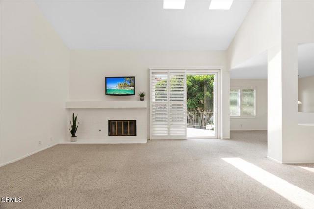 Detail Gallery Image 6 of 36 For 1947 Majorca Dr, Oxnard,  CA 93035 - 2 Beds | 2 Baths