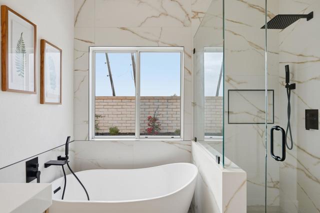 183 Plumosa Street, Oceanside CA: https://media.crmls.org/mediaz/ad956209-1b94-4abc-829c-df27e3bcb722.jpg