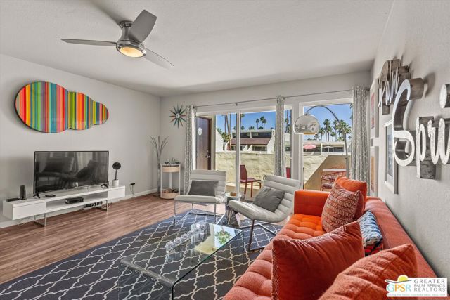 1655 E Palm Canyon Drive, Palm Springs CA: https://media.crmls.org/mediaz/ad9585b3-14fa-4678-bba7-c173f842e8a0.jpg