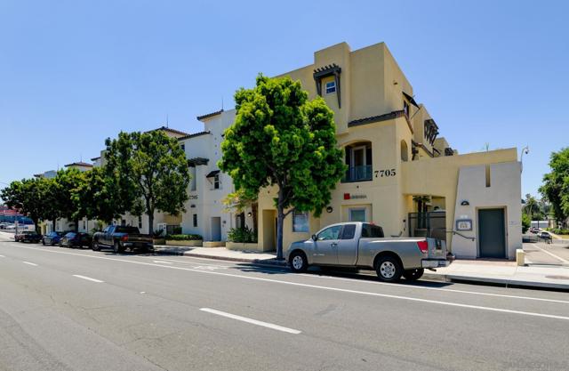 Image 29 of 31 For 7705 El Cajon Blvd  Unit 4