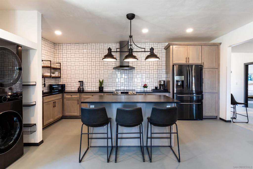 MLS #250043489SD image #9