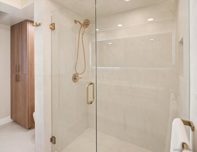 1830 Avenida del Mundo, Coronado CA: https://media.crmls.org/mediaz/ad97405f-8897-4294-a5ed-4eb0142678a8.jpg