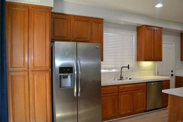 34592 Wintersweet Lane, Winchester CA: https://media.crmls.org/mediaz/ad979417-66a2-4b80-b78c-b9082614a367.jpg