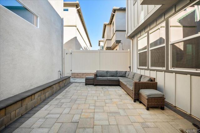 39532 Tannat Drive, Temecula CA: https://media.crmls.org/mediaz/ad984372-e158-4a2f-b909-9e602f0dc960.jpg